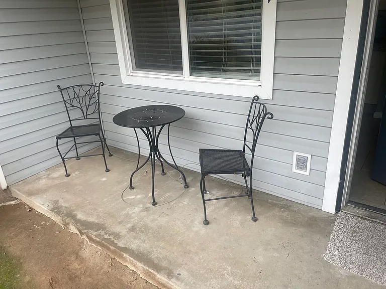 303 E Bullard Ave — Photo 1