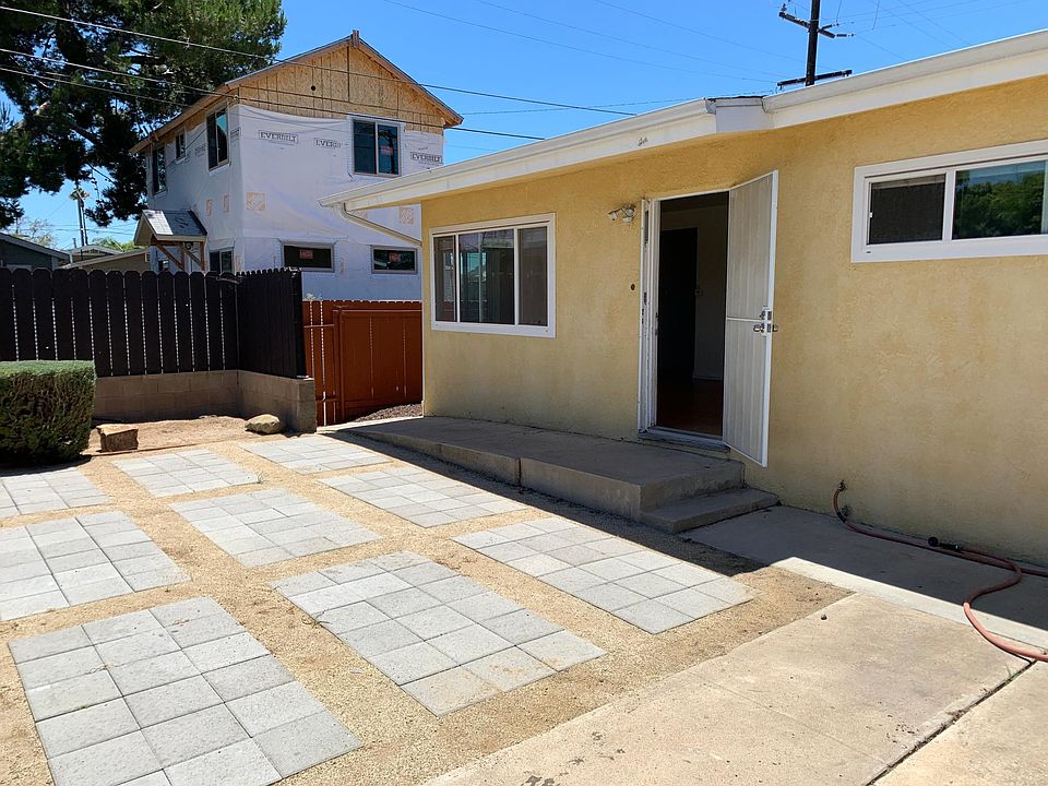 1st image of 4930 34th St