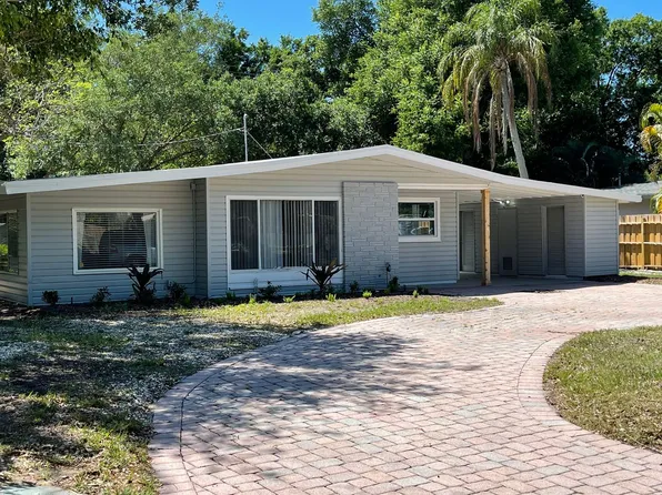 2504 S Milmar Dr, Sarasota, FL 34237