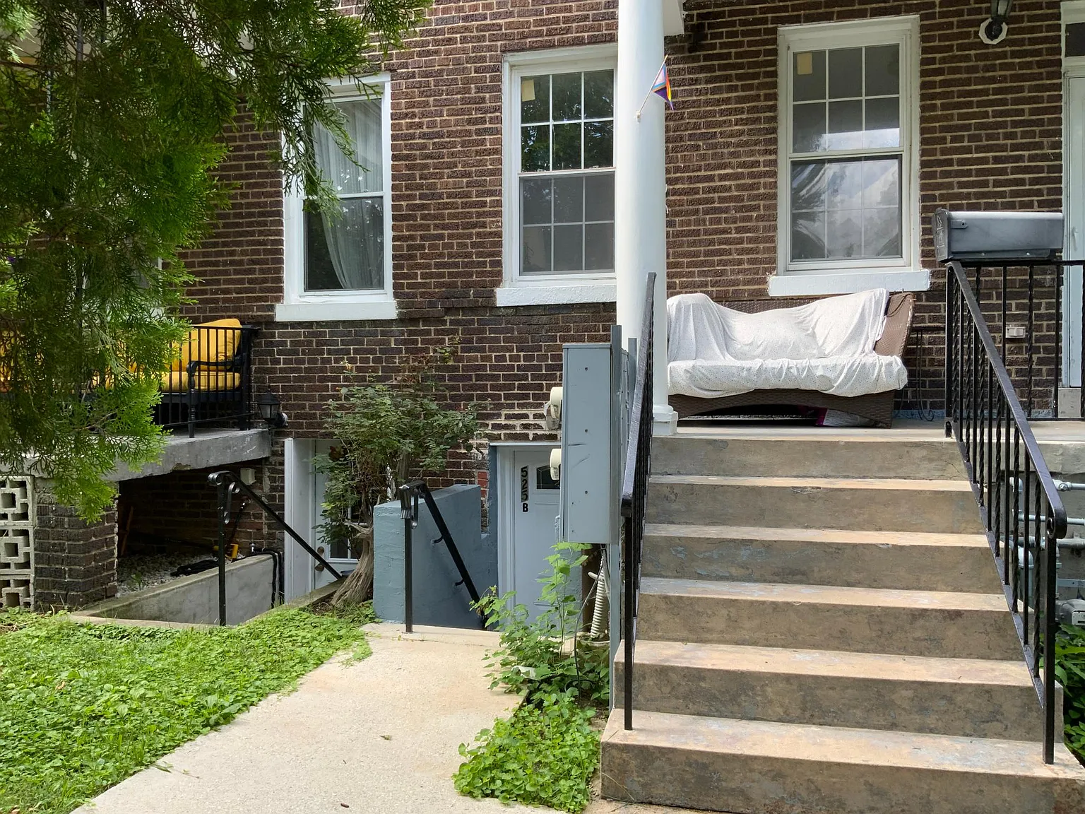 525 Shepherd St NW photo 1