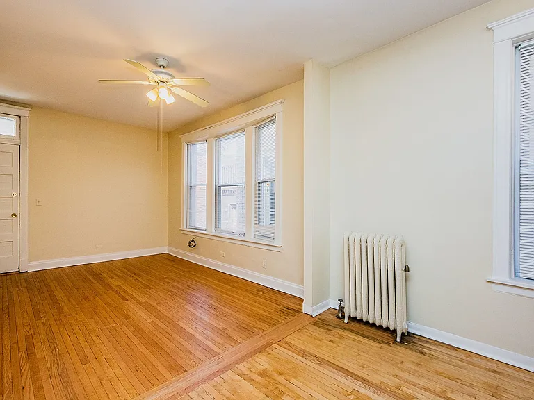 1206 W Lexington St — Photo 3