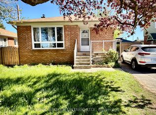 35 Corvette Ave, Toronto, ON M1K 3G3