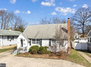 553 W Kings Hwy, Audubon, NJ 08106