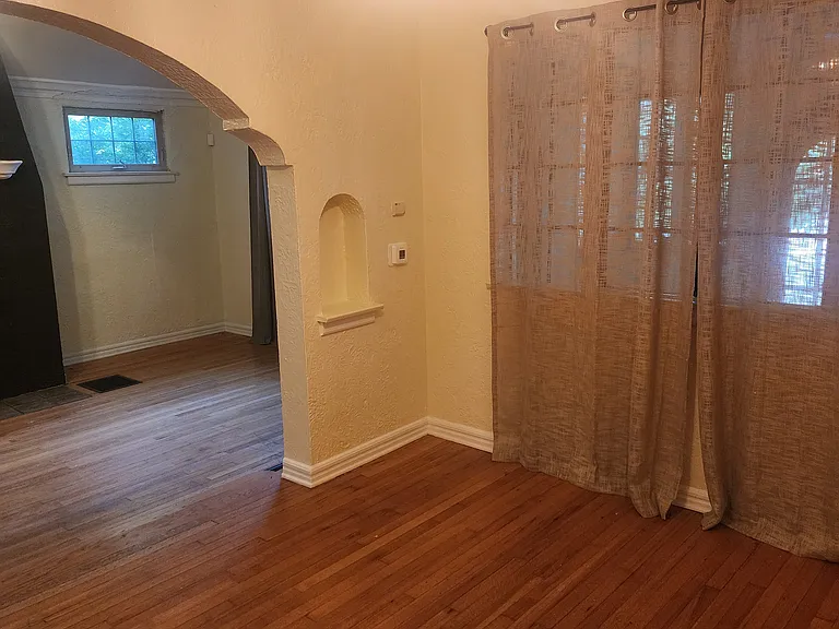 6171 Kingsley Dr — Photo 10