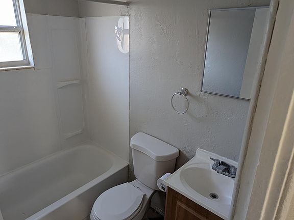 5th image of 2000 1/2 Queensboro Ave S APT A