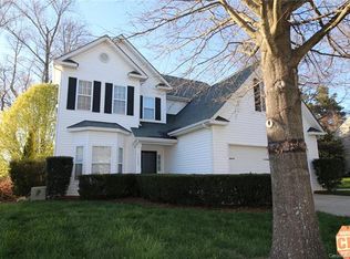2429 Oakdale Creek Ln, Charlotte, NC 28216