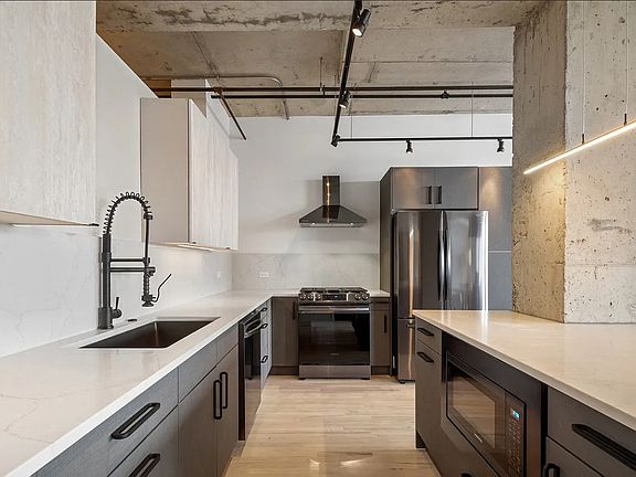 4th image of 6 S Laflin St APT 907