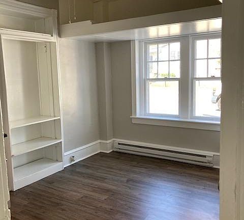 2nd image of 198 Franklin Ave APT 2