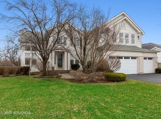 2224 Avalon Dr, Buffalo Grove, IL