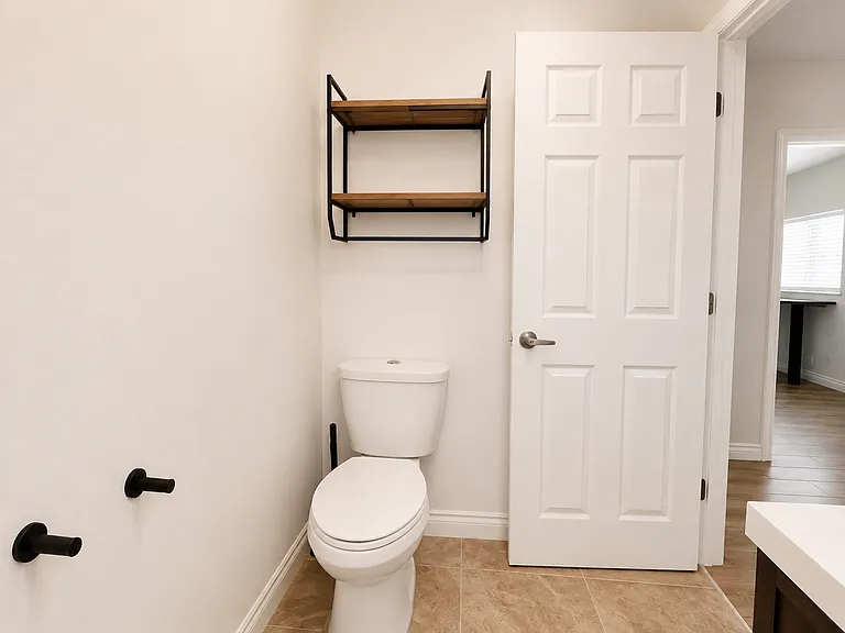 1033 E Roosevelt St #B — Photo 16