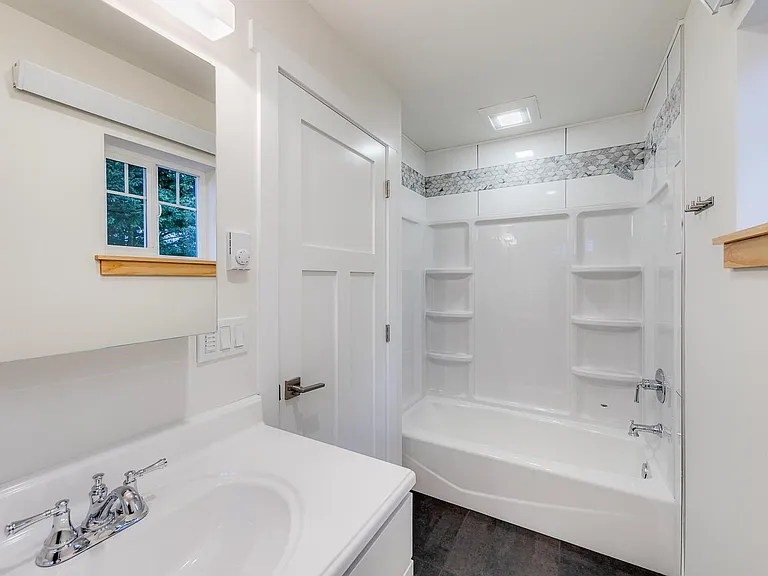 6626 NE Pine St — Photo 18