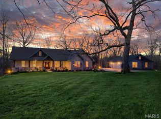 30 Woodbine Ct, Troy, MO 63379