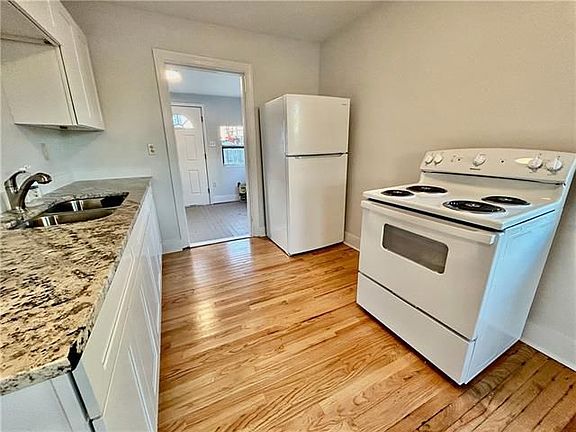 5th image of 6240 Curie St