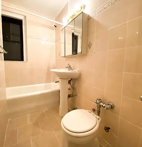 310 E 55th St #12CC — Photo 7