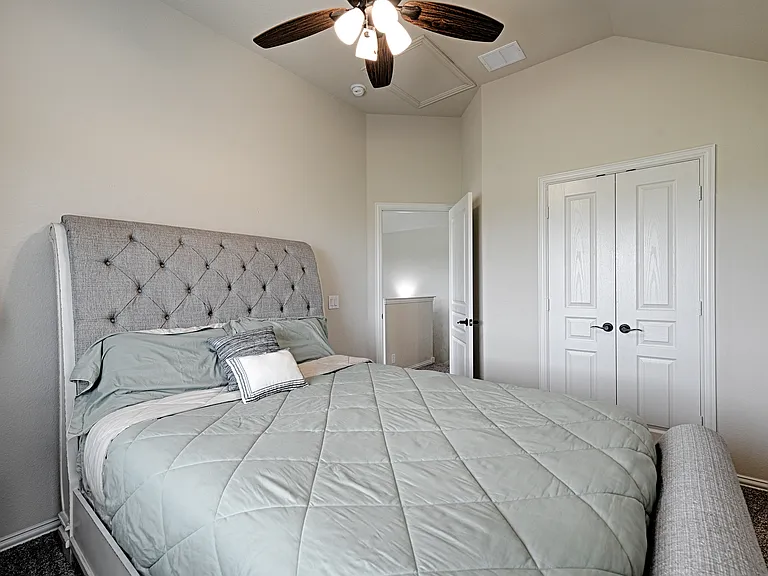 1721 Maplewood Dr — Photo 14