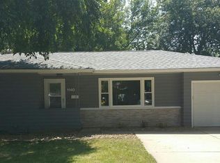 1140 Loretta Ave, Waterloo, IA 50702
