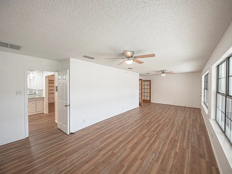 4007 Crestridge Dr — Photo 55