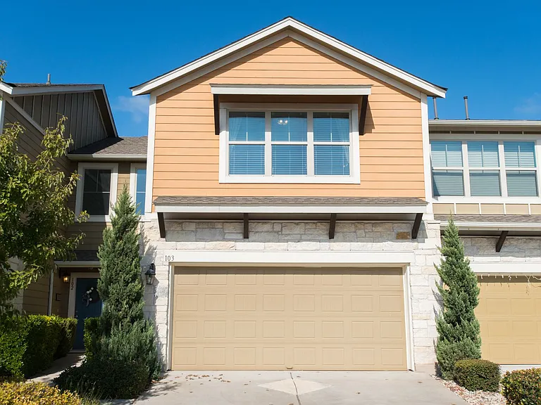 1620 Bryant Dr #103 — Photo 2