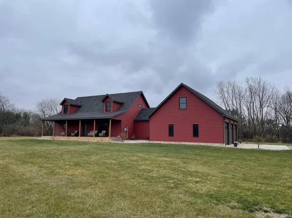 1609 Bessmore Park Rd, Rochester, IN 46975