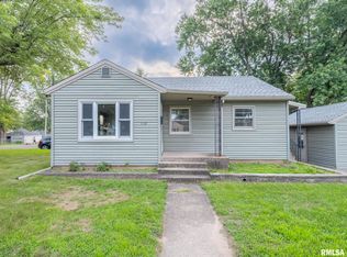 1403 Summer St, Pekin, IL