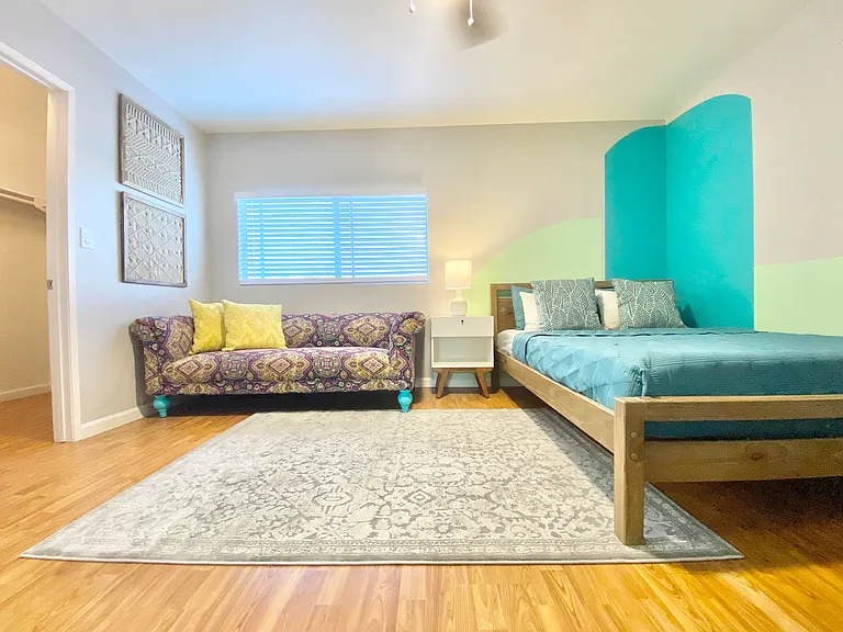 1446 Grand Ave — Photo 14