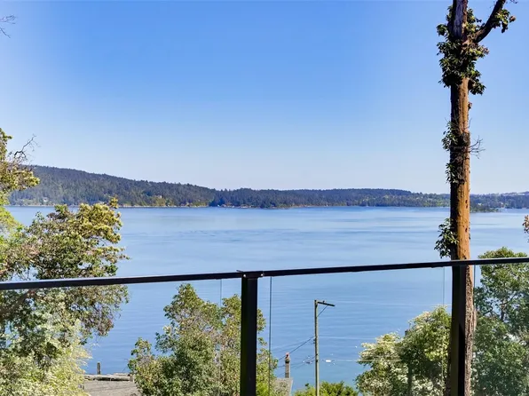 1717 Arbutus Ter, Cowichan Valley, BC V8H 1B7