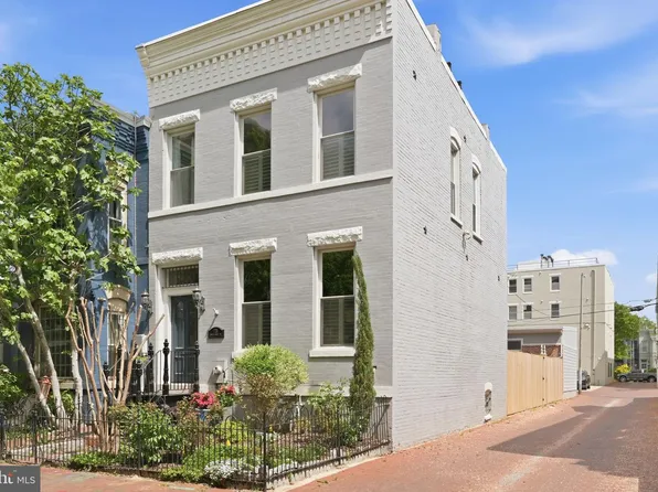 721 10th St NE, Washington, DC 20002
