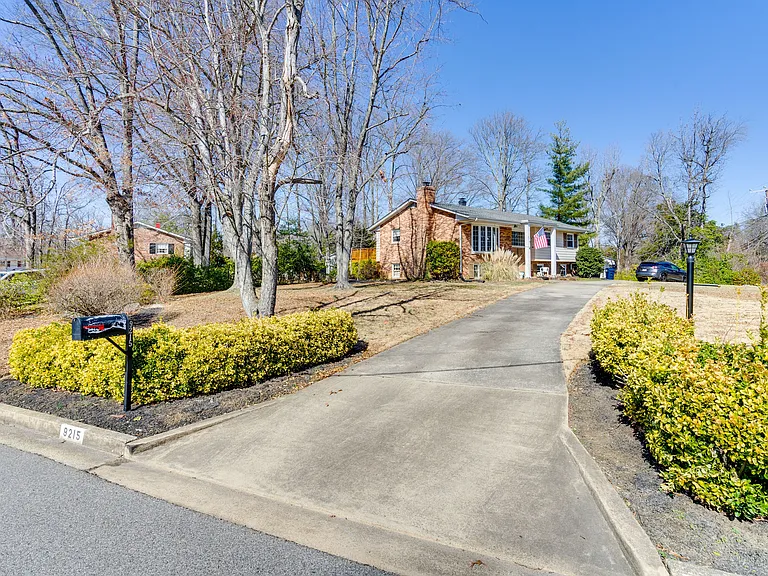 9215 Cherrytree Dr — Photo 7
