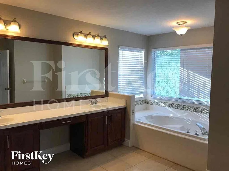 308 Forrest Crest Ct — Photo 15