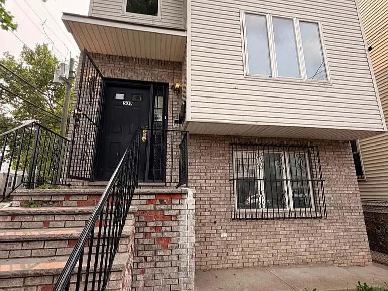 509 S 19th St #G1 — Photo 1