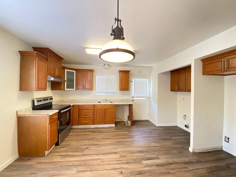 441 1/2 Sequoia Dr — Photo 11