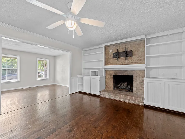 435 Currituck Dr — Photo 57