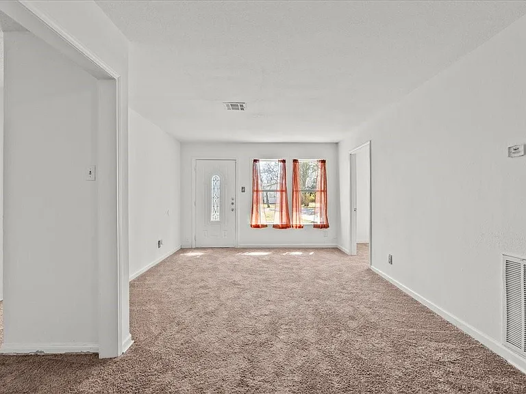 1002 Orange St — Photo 11