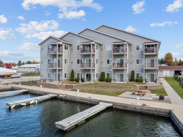 20 Shanty Rd Unit 302, Algoma, WI 54201