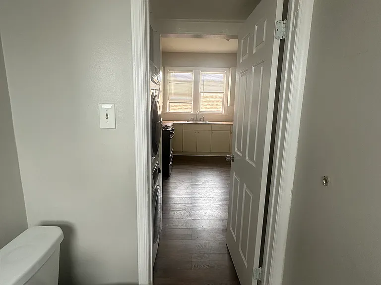 263 E 22nd St #2 — Photo 9