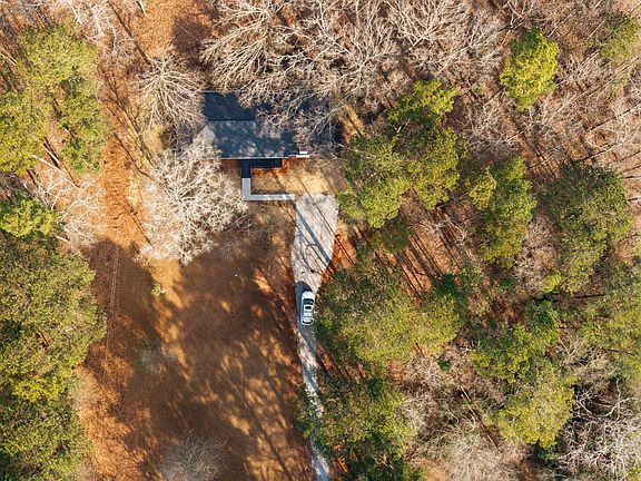 3rd image of 139 Pineview Rd