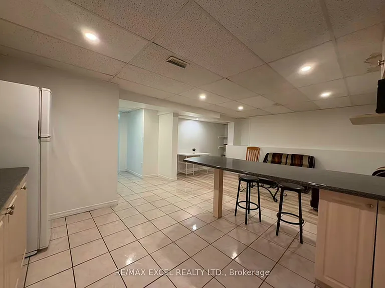 83 Marilake Dr #BASEMENT — Photo 21