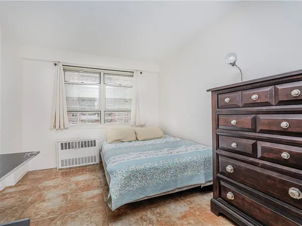 2928 West 5th Street image 18 of 20