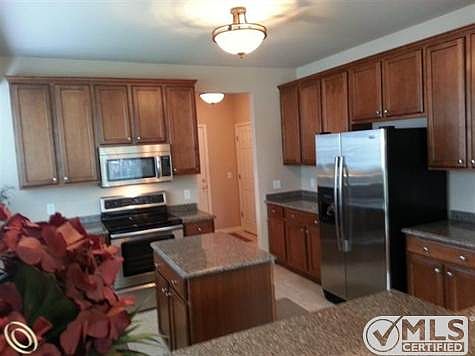 Stainless steel kitchen applianc