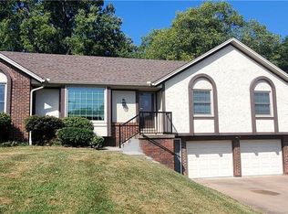 7832 Woodson Rd, Raytown, MO 64138