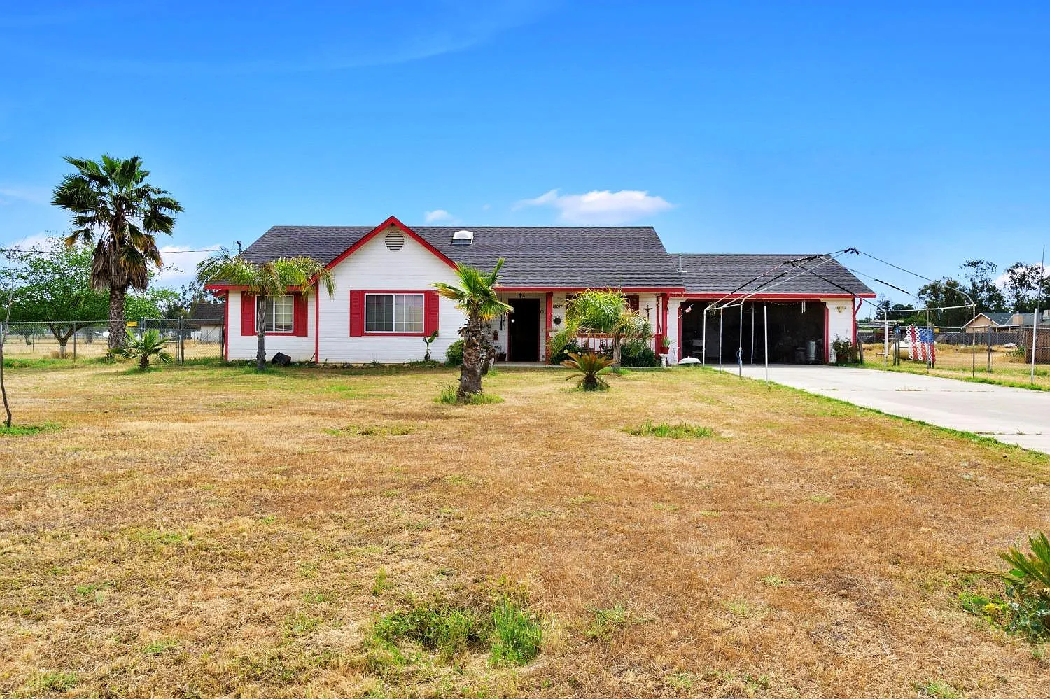 18077 Fairfield Dr photo 1