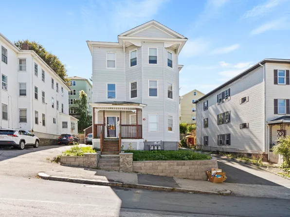 12 Alpine St #2, Worcester, MA 01610