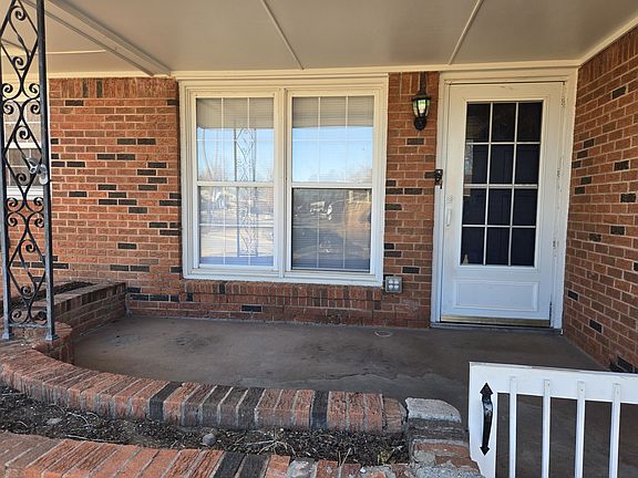 2nd image of 2701 N Thornton Dr