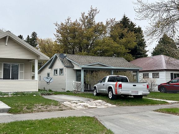 3rd image of 123 E 14th St