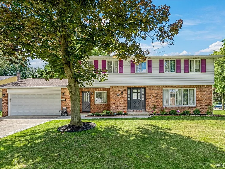71 Chaumont Dr — Photo 44