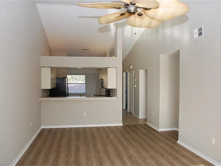416 Valerie Way #203 — Photo 3