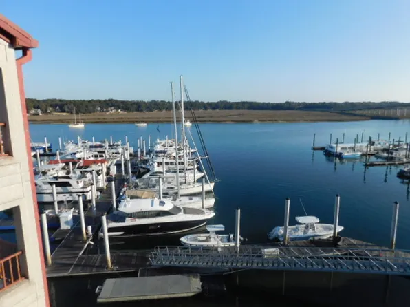 75 Helmsman Way #505, Hilton Head Island, SC 29928