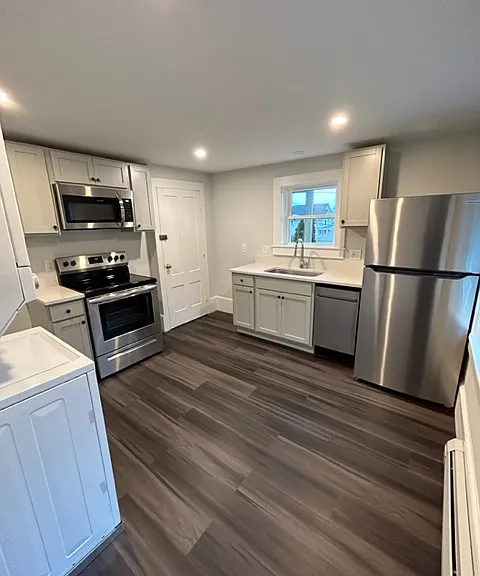 73 Essex St #1 — Photo 4