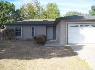 3372 Miami Ave, Clovis, CA 93611