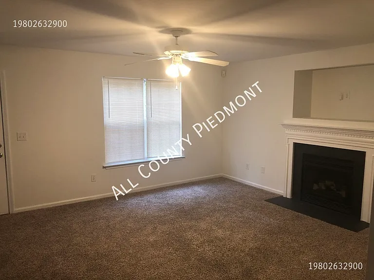 4808 Delprado Cir — Photo 2